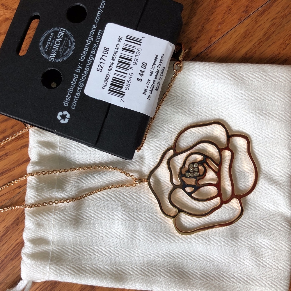 Swarovski  rose necklace